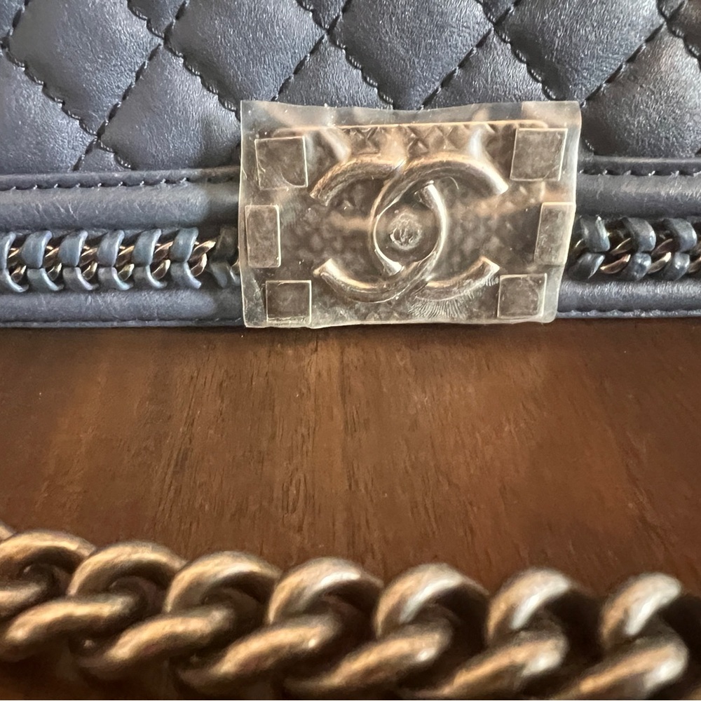 Chanel Navy Blue Caviar Boy Flap Shoulder Bag - Picture 3 of 14